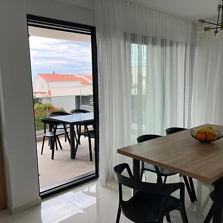 Διαμέρισμα Sunshine *